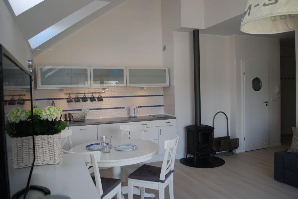 Apartament Morski Karwia Buitenkant foto